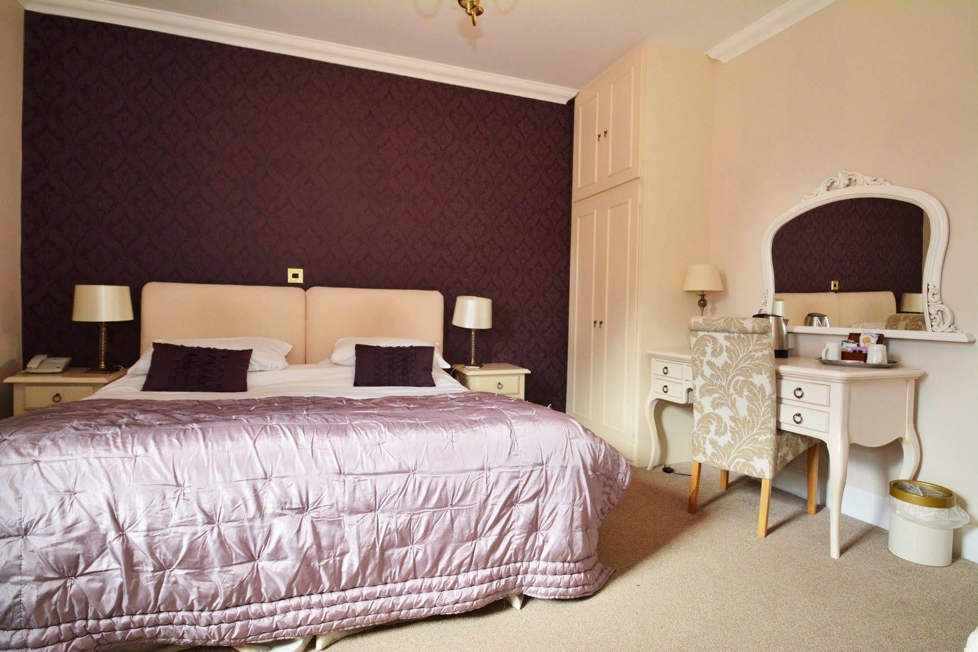 The Mill House Hotel Reading Buitenkant foto