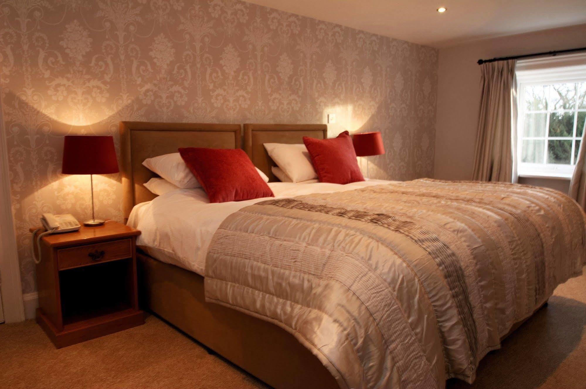 The Mill House Hotel Reading Buitenkant foto