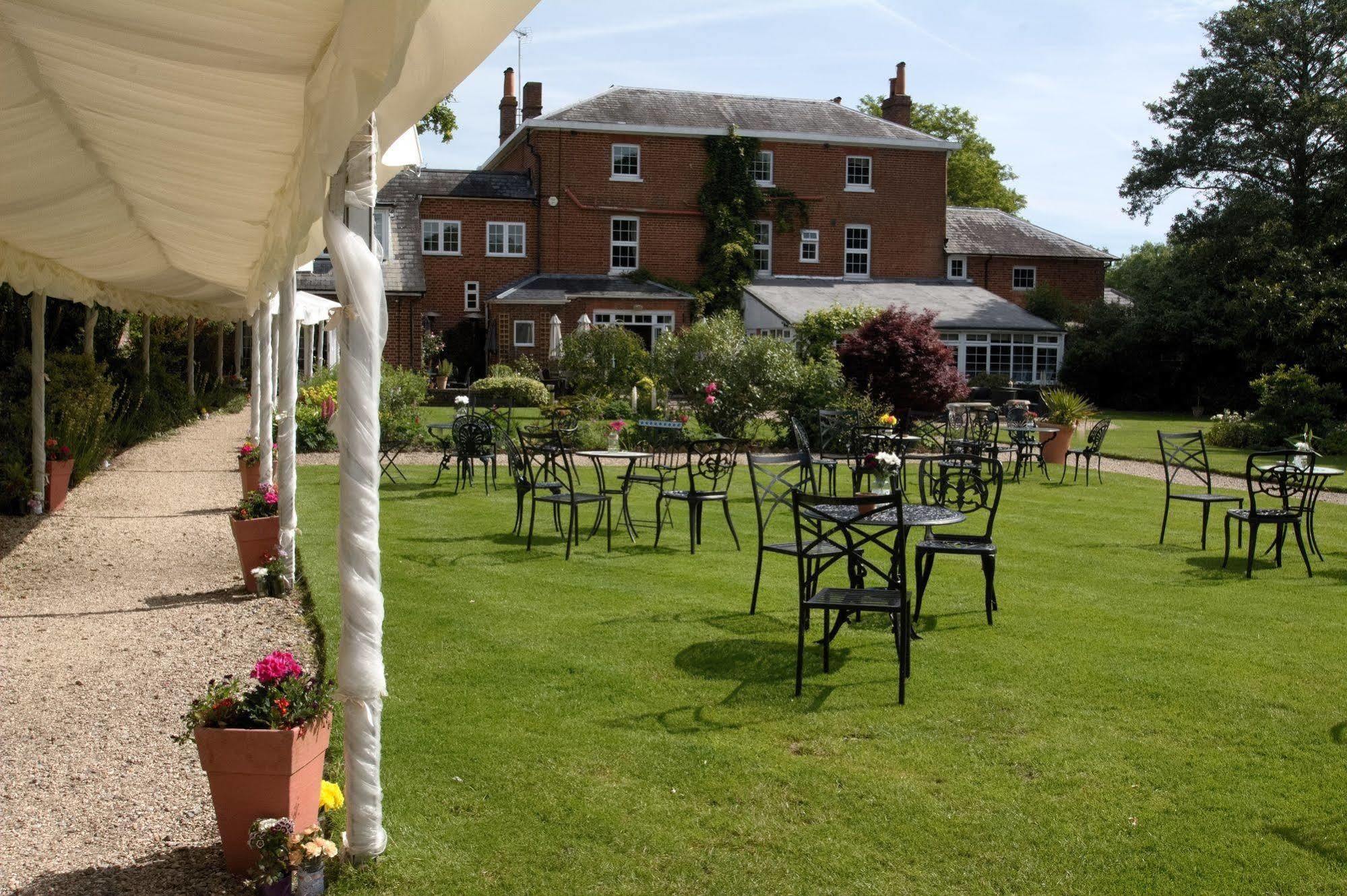 The Mill House Hotel Reading Buitenkant foto