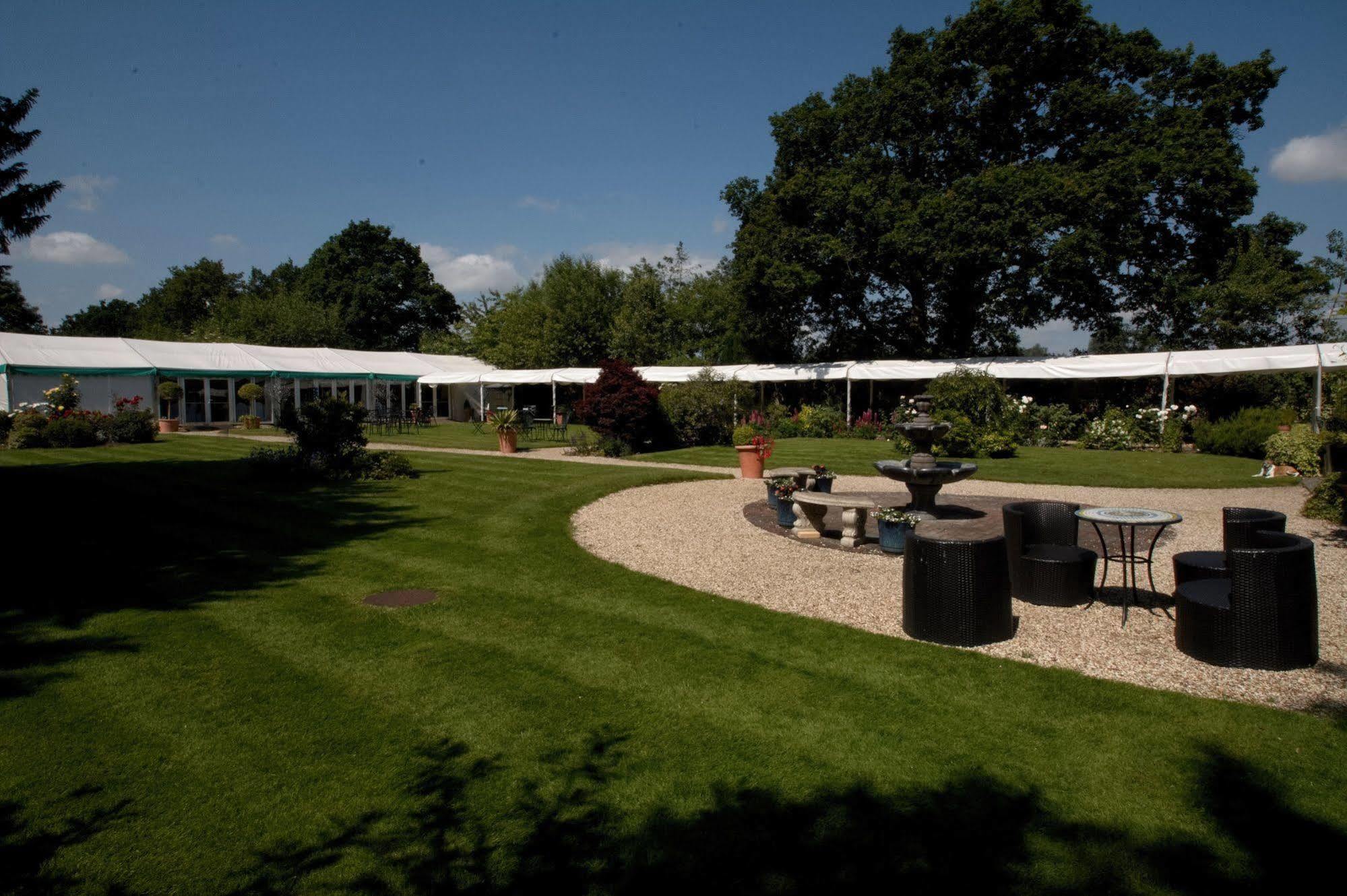 The Mill House Hotel Reading Buitenkant foto